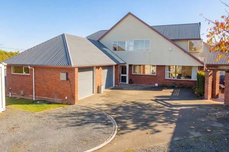 Photo of property in 9 Huntly Road, Outram, 9019