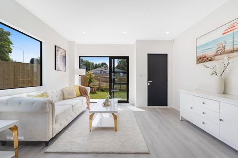 Photo of property in 140a Edgewater Drive, Pakuranga, Auckland, 2010