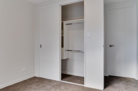 Photo of property in 7/21 Akoranga Drive, Northcote, Auckland, 0627