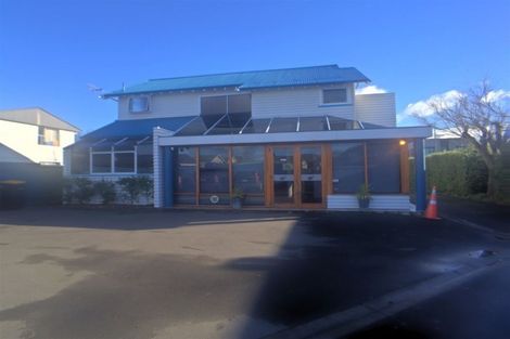Photo of property in 4 Whitmore Street, Edgeware, Christchurch, 8013