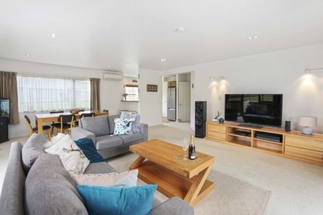 Photo of property in 6a Gills Avenue, Papakura, 2110