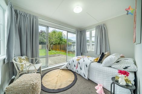 Photo of property in 33 Milne Crescent, Taita, Lower Hutt, 5011