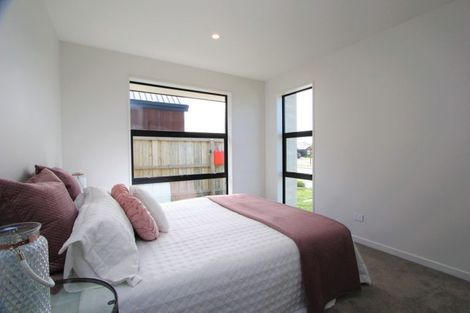 Photo of property in 17 Northmoor Boulevard, Rolleston, 7615