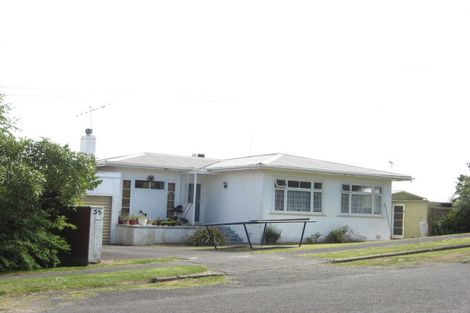 Photo of property in 35 Mason Terrace, Gonville, Whanganui, 4501