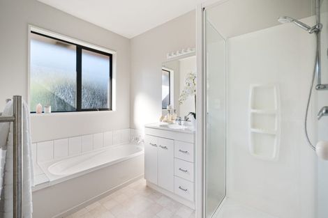 Photo of property in 63 Mauger Drive, Heathcote Valley, Christchurch, 8022