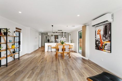 Photo of property in 6 Saint Vincent Way, Waikanae, 5036