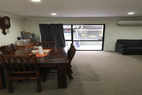 Photo of property in 1/9 Stratford Road, Manurewa, Auckland, 2105