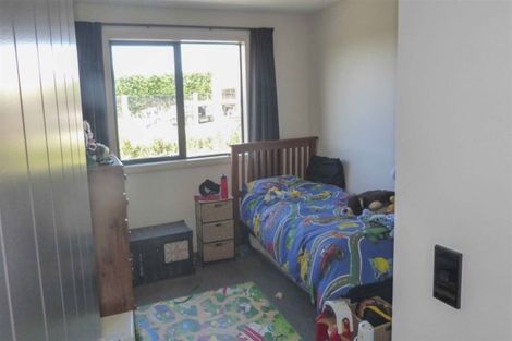 Photo of property in 66 Wilcox Road, Seaward Bush, Invercargill, 9871