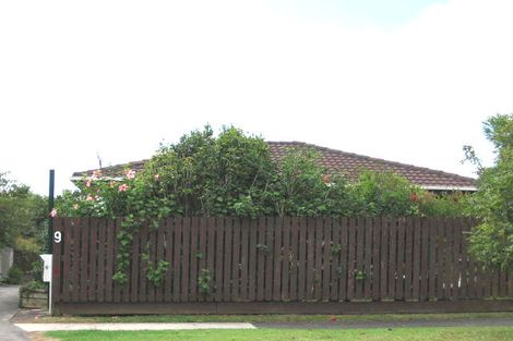 Photo of property in 2/9 Northall Road, New Lynn, Auckland, 0600