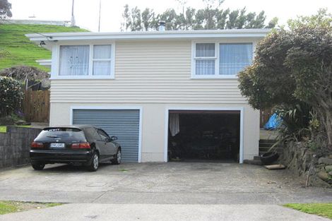 Photo of property in 17 Clearmont Crescent, Blagdon, New Plymouth, 4310
