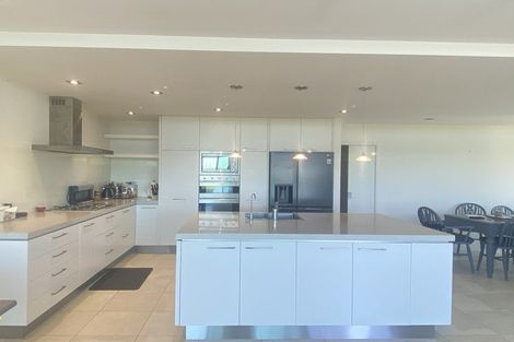 Photo of property in 47 Spinnaker Drive, Te Atatu Peninsula, Auckland, 0610