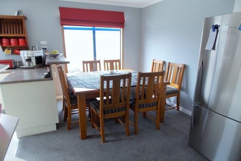 Photo of property in 5b Kepler Place, Te Anau, 9600