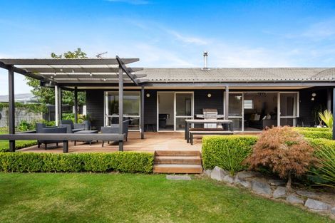 Photo of property in 11 Holyrood Street, Taradale, Napier, 4112
