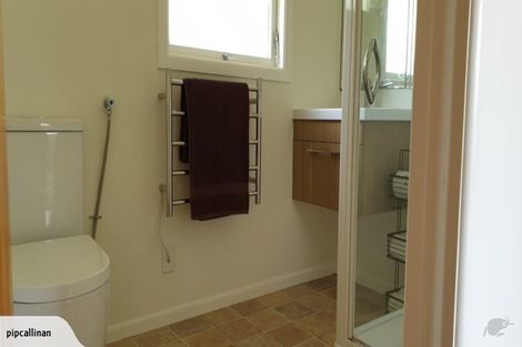 Photo of property in 2/9 Moana Avenue, Belmont, Auckland, 0622