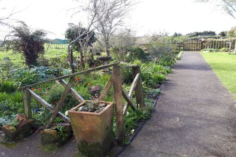 Photo of property in 1764 Egmont Road, Kaimiro, Inglewood, 4386