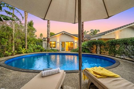 Photo of property in 11 Holly Way, Sunnyhills, Auckland, 2010