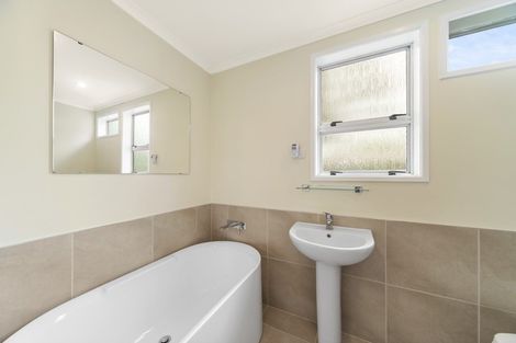 Photo of property in 48 Rangiamohia Road, Turangi, 3334