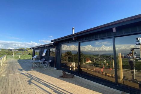 Photo of property in 28 Centrebush Lane, Raglan, 3295