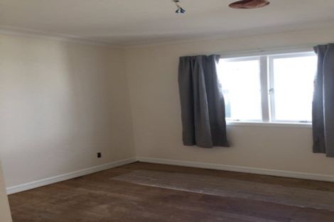 Photo of property in 1/60 Racecourse Road, Waiuku, 2123