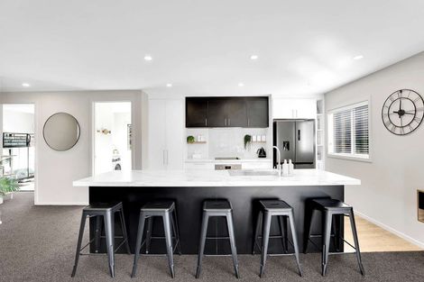 Photo of property in 71 Stratford Drive, Mount Pisa, Cromwell, 9383