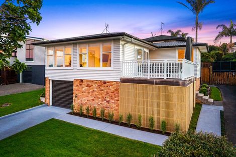 Photo of property in 1/58 Corunna Road, Milford, Auckland, 0620