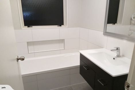 Photo of property in 2/160 Halswell Road, Hillmorton, Christchurch, 8025