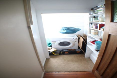 Photo of property in 40 Pirie Street, Mount Victoria, Wellington, 6011