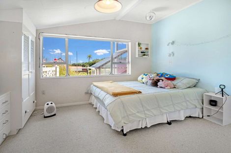 Photo of property in 14 Manga-pirau Street, Waikawa Beach, Manakau, 5573