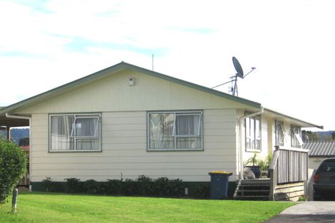 Photo of property in 9 Ohira Place, Henderson, Auckland, 0612