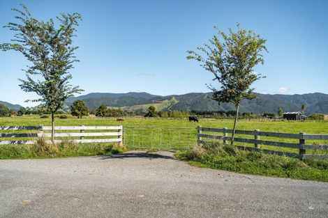 Photo of property in 21 Flax Cutter Lane, Woodside, Greytown, 5794