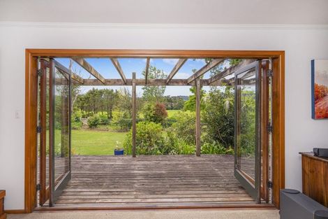 Photo of property in 895 State Highway 25, Whenuakite, Whitianga, 3591