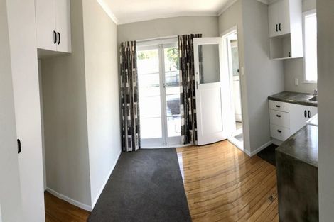 Photo of property in 35 Kettle Avenue, Awapuni, Palmerston North, 4412