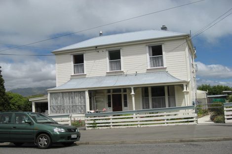 Photo of property in 19 Exeter Street, Lyttelton, 8082