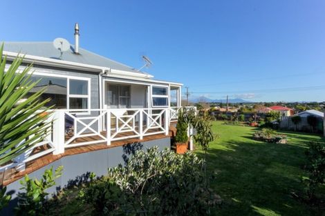 Photo of property in 6 Mouatt Street, Waitara, 4320