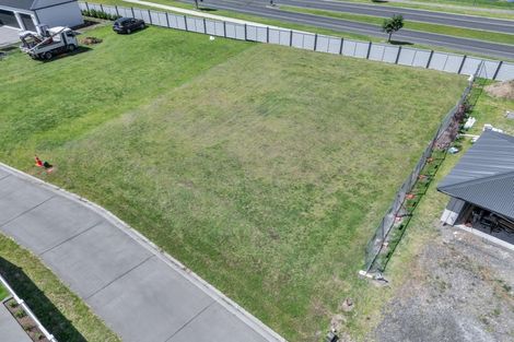 Photo of property in 8 Norma Way, Whitianga, 3510