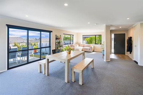 Photo of property in 10 Aqua Way, Paraparaumu, 5032