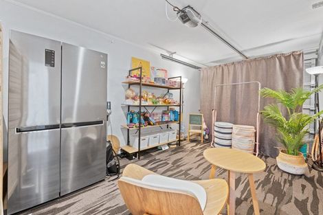 Photo of property in 27 Tuuhura Road, Pukekohe, 2120