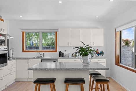 Photo of property in 3 Besant Place, Avondale, Christchurch, 8061