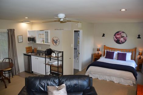 Photo of property in 6888j Christchurch Akaroa Road, Takamatua, 7581