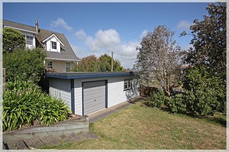 Photo of property in 5 Chaffey Street, Foxton Beach, Foxton, 4815