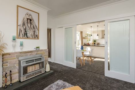 Photo of property in 98 Queen Street West, Levin, 5510