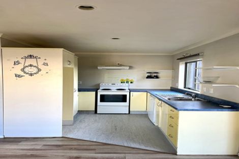 Photo of property in 23a Ranui Avenue, Ranui, Auckland, 0612