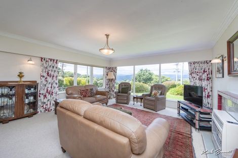 Photo of property in 39 Maungaraki Road, Korokoro, Lower Hutt, 5012