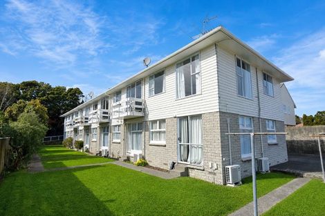 Photo of property in 7/10 Trevethick Grove, Woburn, Lower Hutt, 5010