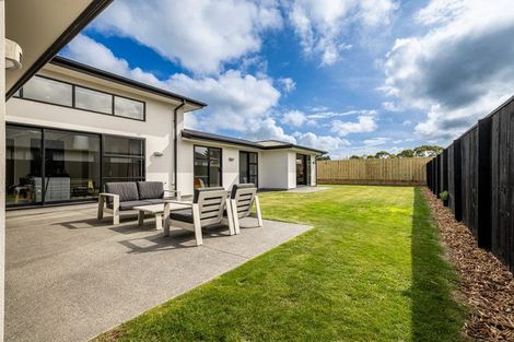 Photo of property in 16 Dollar Place, Prebbleton, 7604