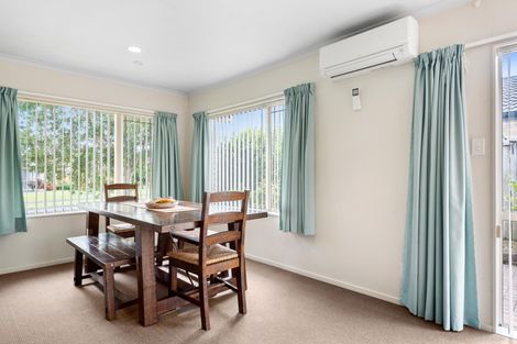 Photo of property in 66 Sandwick Drive, Weymouth, Auckland, 2103