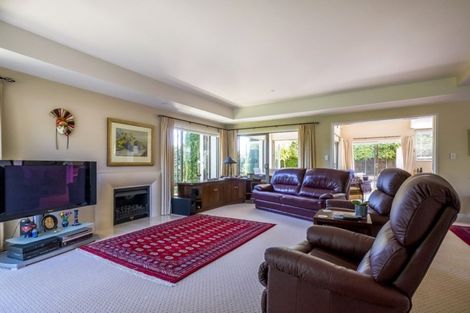 Photo of property in 1b Neeve Place, Taradale, Napier, 4112