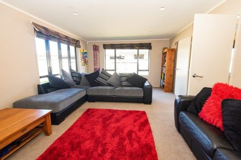Photo of property in 7 Branigan Parade, Kelvin Grove, Palmerston North, 4414