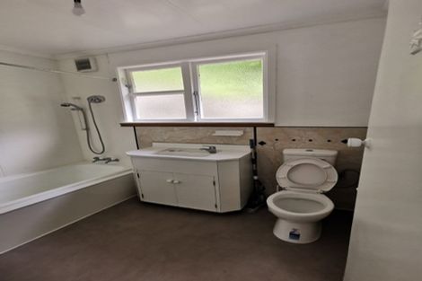 Photo of property in 10 Korokoro Road, Korokoro, Lower Hutt, 5012