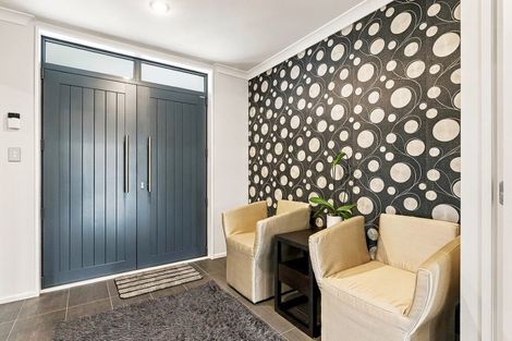 Photo of property in 30 Mokihi Gardens, Hillmorton, Christchurch, 8024